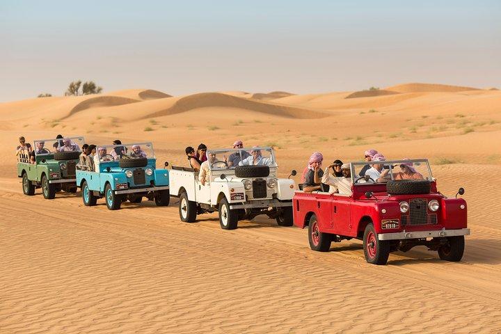 Dubai: Heritage Safari in Private Vintage Land Rover with dinner