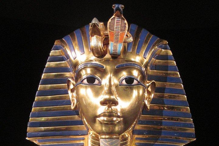 private tour to Egyptian museum with Lunch and local guide