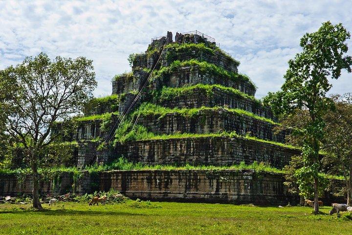 Preah Vihear, Koh Ker & Beng Mealea Tour