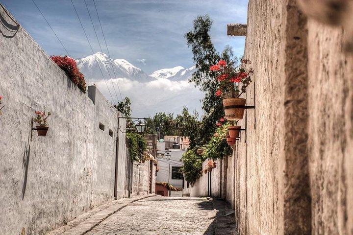 Private Tour Colonial Arequipa, Recoleta Convent and Casa del Moral