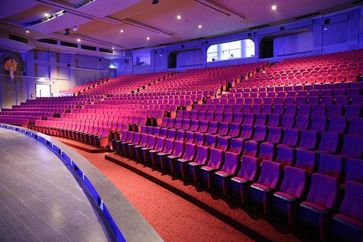 Colosseum Show Pattaya: Spectacular Cabaret Performance Ticket