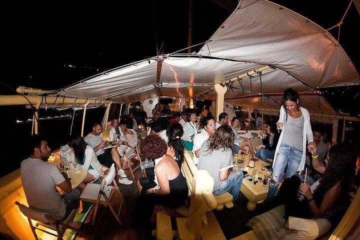 Shared Cruise from Mykonos to Ancient Delos & Rhenia island
