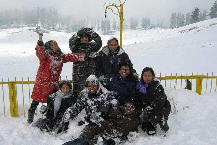 Kashmir Family Tour - 07 Days Includes Accommodation and Private Transport