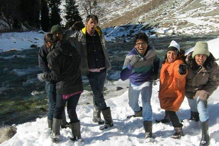 Kashmir Family Tour - 07 Days Includes Accommodation and Private Transport