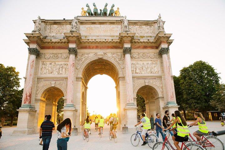 Paris Evening Snapshot Bike Tour