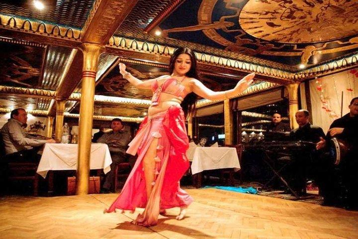 Nile Dinner Cruise in Cairo with Belly Dancing