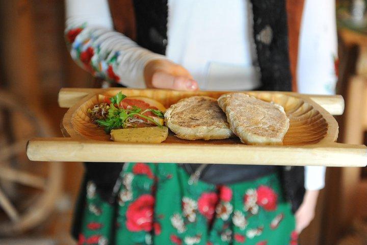 Krakow: Food Tour of 10 Tastings with Pierogi, Vodka & More