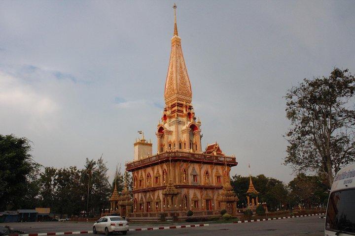 Private food Tour + Sightseeing +Thai Cooking class