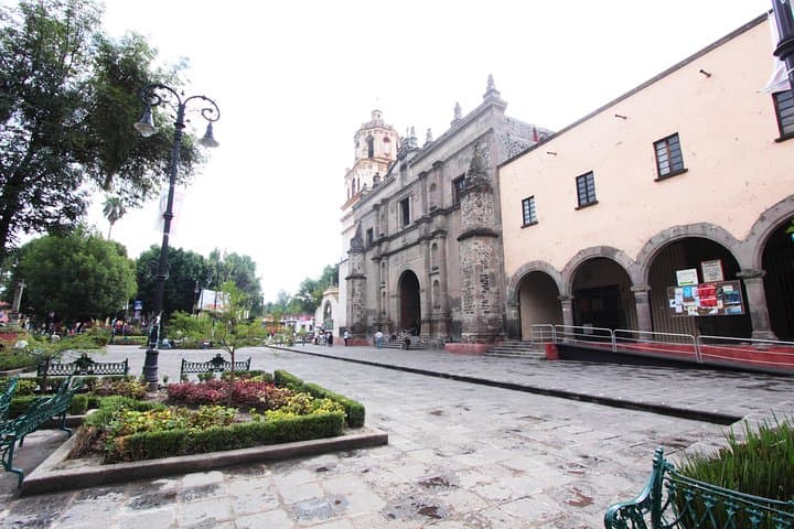 Bazaar Saturday - Convent of Carmen - San Angel