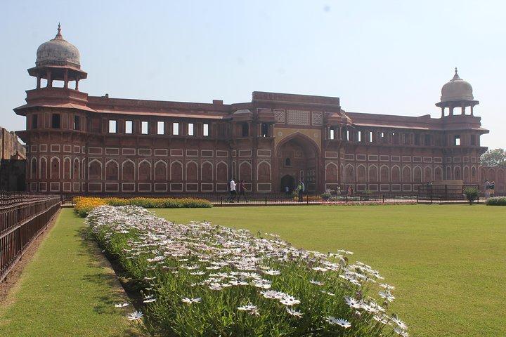 Private same day trip to Taj Mahal and Agra From Jaipur