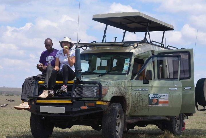 Masai Mara Transfer From Nairobi on 4 X 4 Toyota Land-Cruiser - Daily Departures