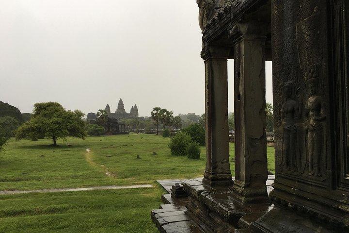 A Day Angkor Park Tours - Private English Speaking Tour Guide