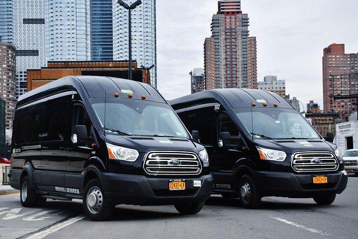 Manhattan to JFK: One Way Shared Departure Transfer