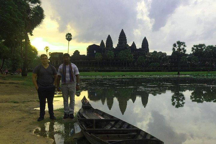 Angkor Wat Sunrise with E-Bike 1-day tour
