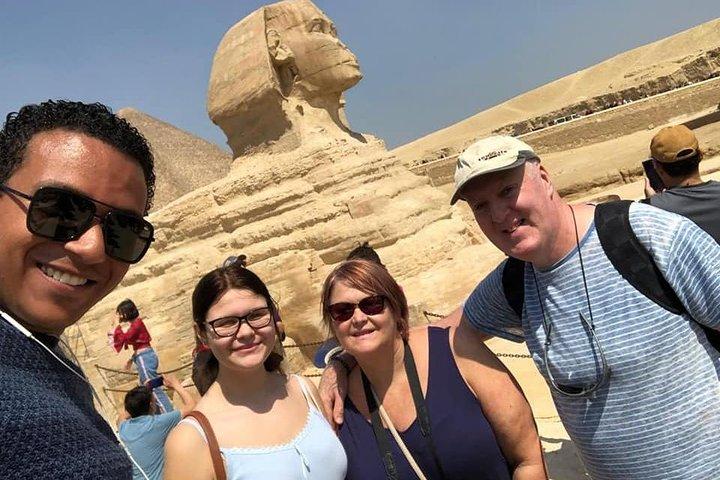 Private Day Tour to Giza