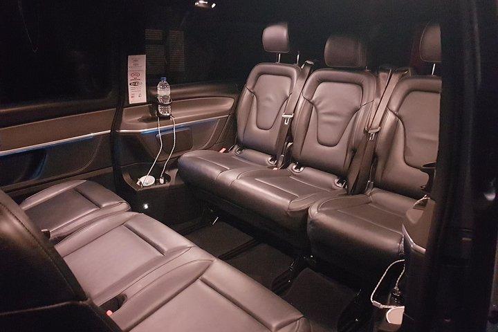 Private Transfer from Heathrow Airport to London Tilbury Cruise Terminal