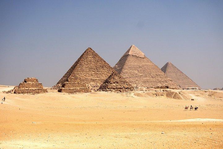 Giza Pyramids, Sphinx, Sakkara Pyramid and Memphis