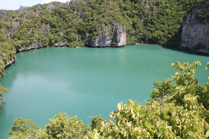 Amazing Ang Thong Marine Park Day Trip by Boat from Koh Samui