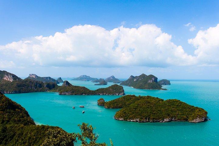 Amazing Ang Thong Marine Park Day Trip by Boat from Koh Samui
