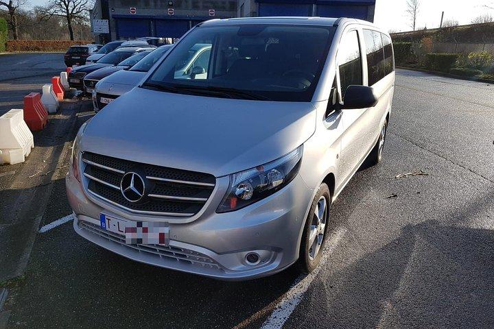 Luxury Minivan from Brussels airport to the city of Bruges