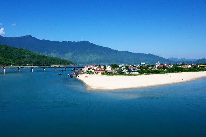 Hue to Dn/Hoi An: Hai Van Pass, beaches & Mt Monkey or vice versa