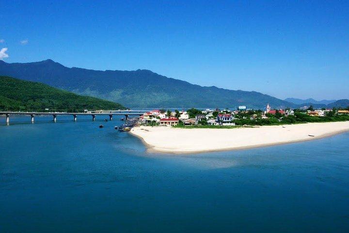 Hue to Hoi An via Golden Bridge & Marble Mountain (or Vice Versa)