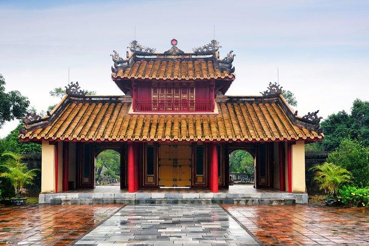 Hue Private Guided Tour: 5 Must-See Places