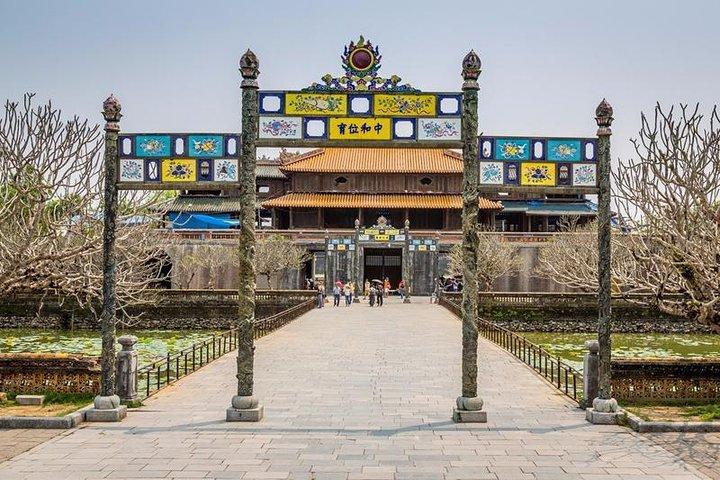 Hue private guided tour to royal Tombs and Thien Mu Pagoda