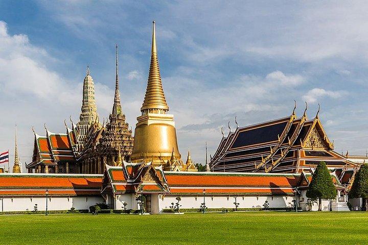 Exclusive Private Bangkok By Night From TUK-TUK