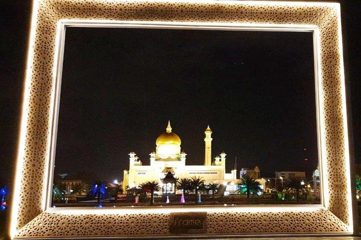Bandar by Night Tour (Private)