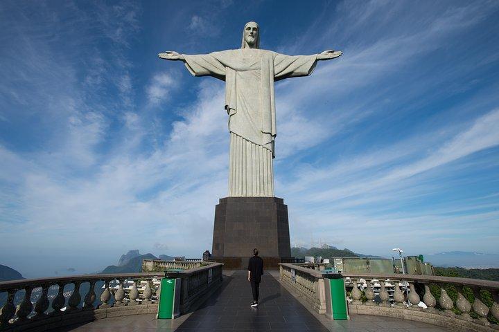 Christ Statue and Sugarloaf Private Tour with a Photographer