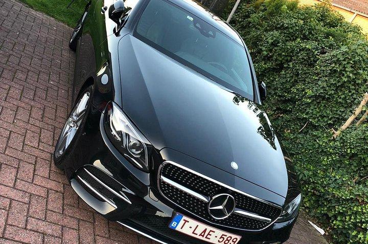 Luxury vehicle from Brussels airport to the city of Bruges