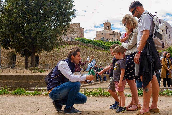 Guided Tour of the Colosseum and Roman Forums for Kids and Families with Marco