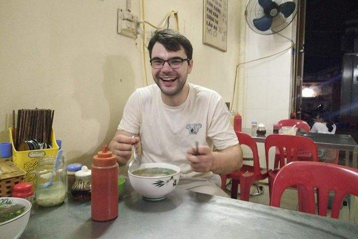 Hanoi Street Food Tour With Small Group