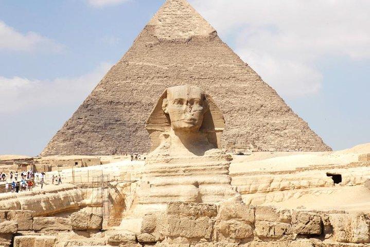 Day Tour to Giza Pyramids & Egyptian Museum & Citadel & Coptic Cairo and Bazaar