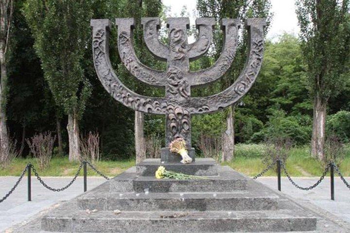 Jewish heritage in Kyiv (incl. Babi Yar)- guided tour by car