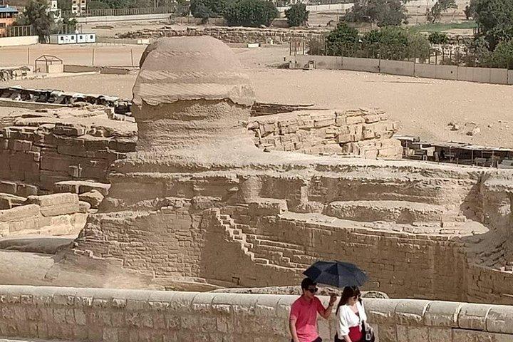 Private Half-Day Tours to Giza Pyramids and Sphinx with Camel Ride