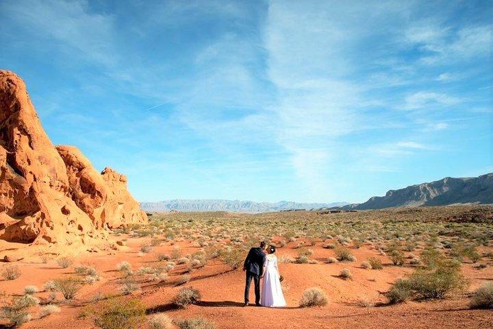 Valley of Fire Wedding by Private Limousine