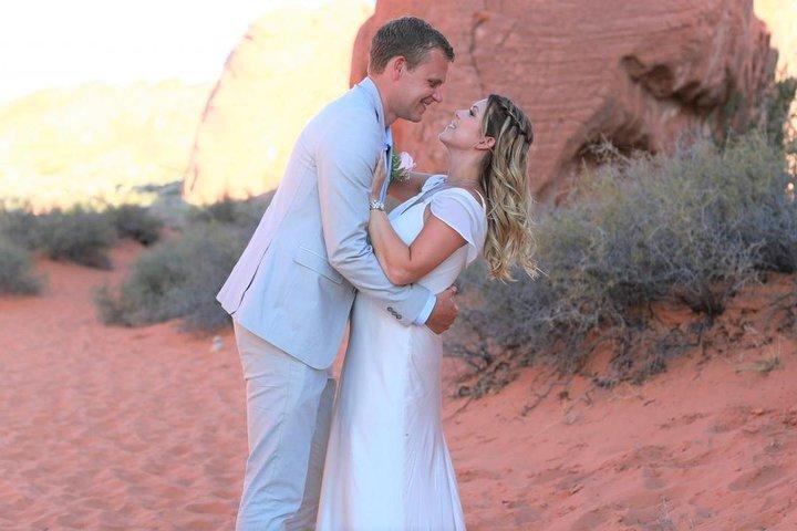 Valley of Fire Wedding by Private Limousine