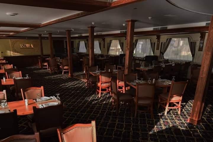Cairo: Nile River Dinner Cruise with Belly Dancing Show