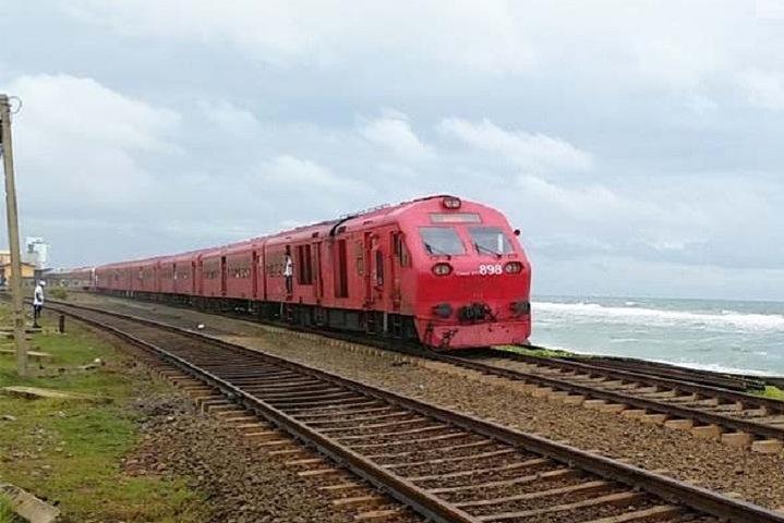 Reserved Train Seats from Colombo to Mirissa Beach