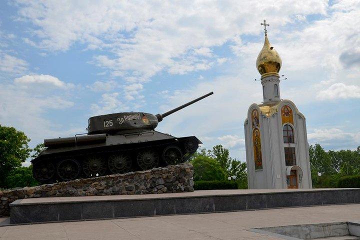 Travel to Pridnestrovie with Anton Dendemarchenko - day tour