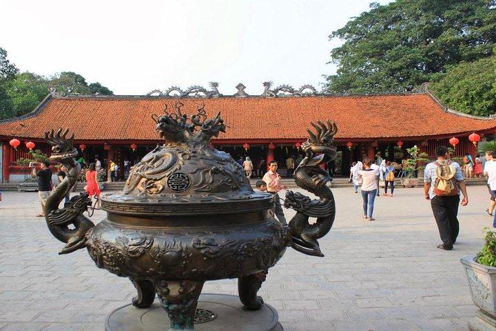 Ho Chi Minh Complex & Temple of Literature Tour (half day)