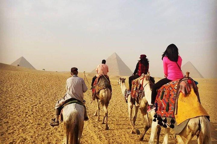 Private Day Tour to Giza Pyramids and Sakkara and Memphis