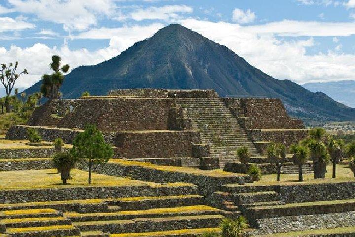 From Puebla: Tour in Cantona + alchichica lagoon all-Inclusive