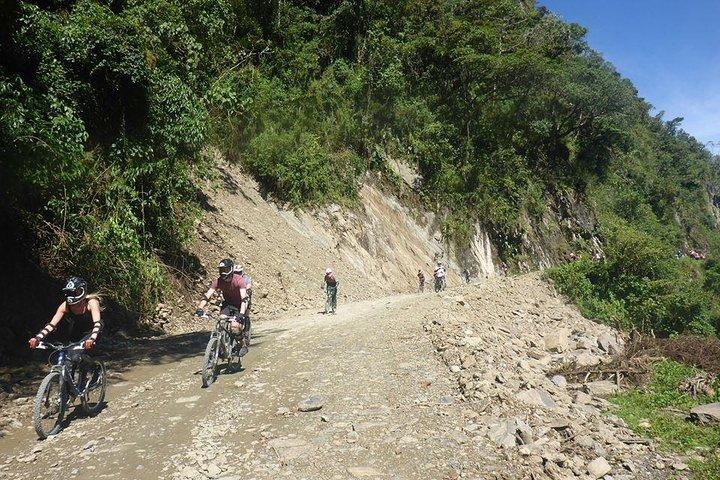 Death Road Biking - DOUBLE SUSPENSION BIKE (SHARED TOUR)