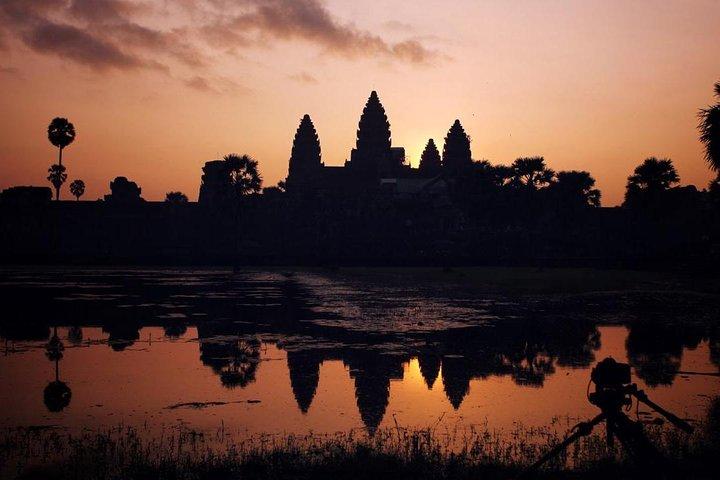 Sunrise Small-Group Angkor Wat Private Tour