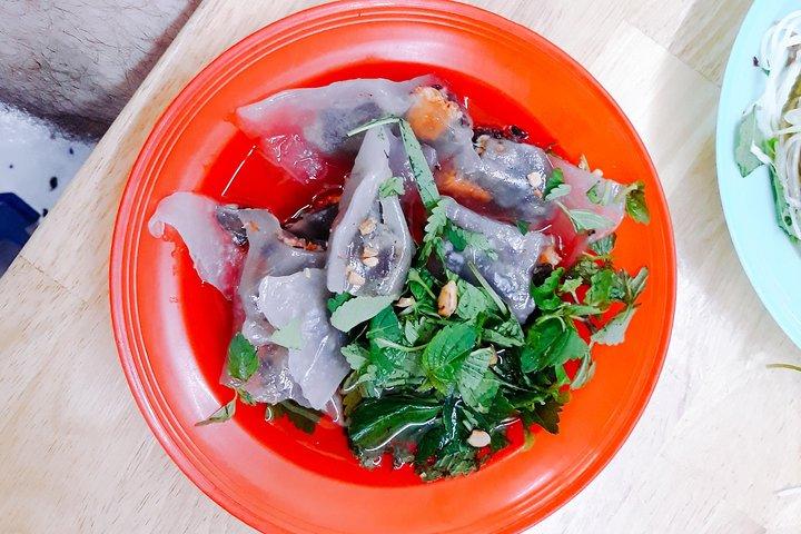 Small Group Hanoi Street Food Tour with a Real Foodie