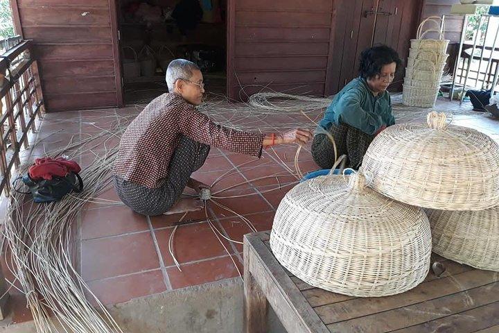 Siem Reap: Silk Farm & Countryside Offbeat Jeep Tour