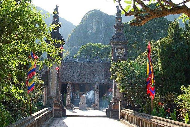 Ninh Binh - Hoa Lu - Tam Coc Private Tour Full Day